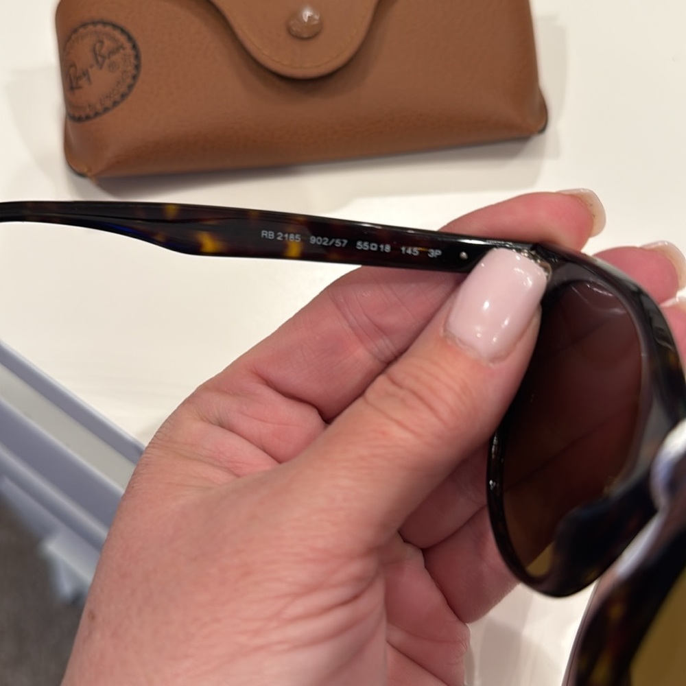 Ray-Ban Black Sunglasses with Brown Case - Picture 4 of 4